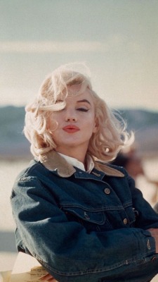 225x400 Marilyn Monroe Lockscreen Tumblr - Marilyn Monroe Drawing Tumblr