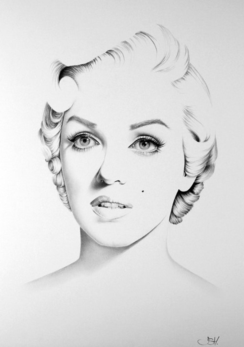 Marilyn Monroe Pencil Drawing at PaintingValley.com | Explore ...