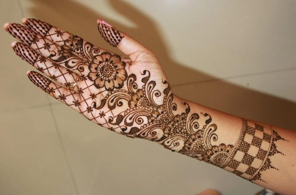 1024x675 mind blowing mehndi designs for daily and special occassions - Mehndi Drawing