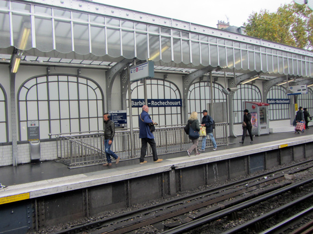 640x480 the metro - Metro Drawing