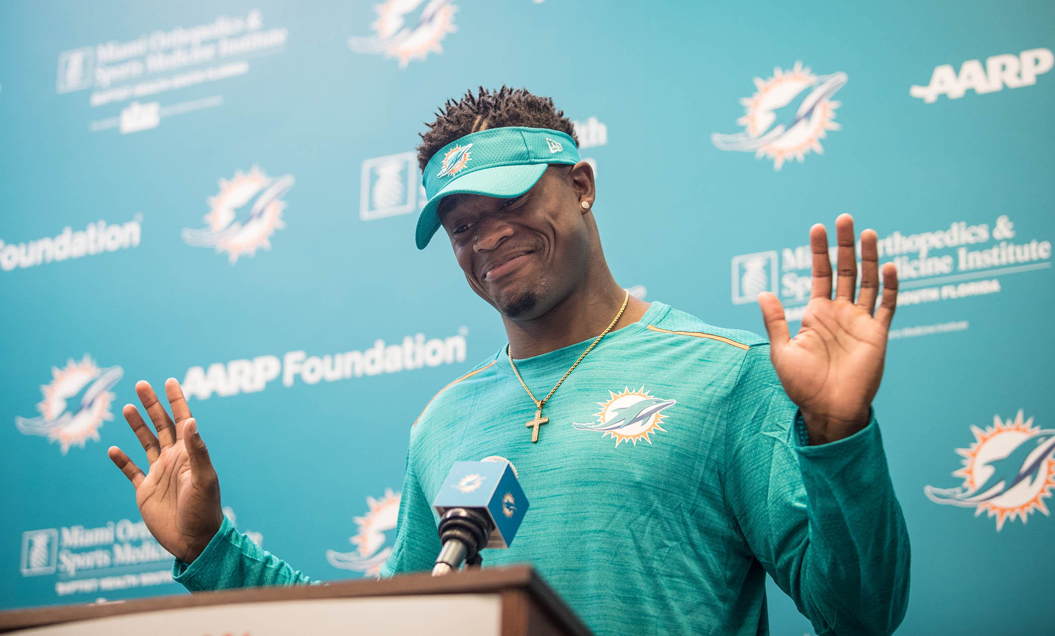2100x1267 miami dolphins coordinator on kalen ballage 'you draw them up - Miami Dolphins Drawings