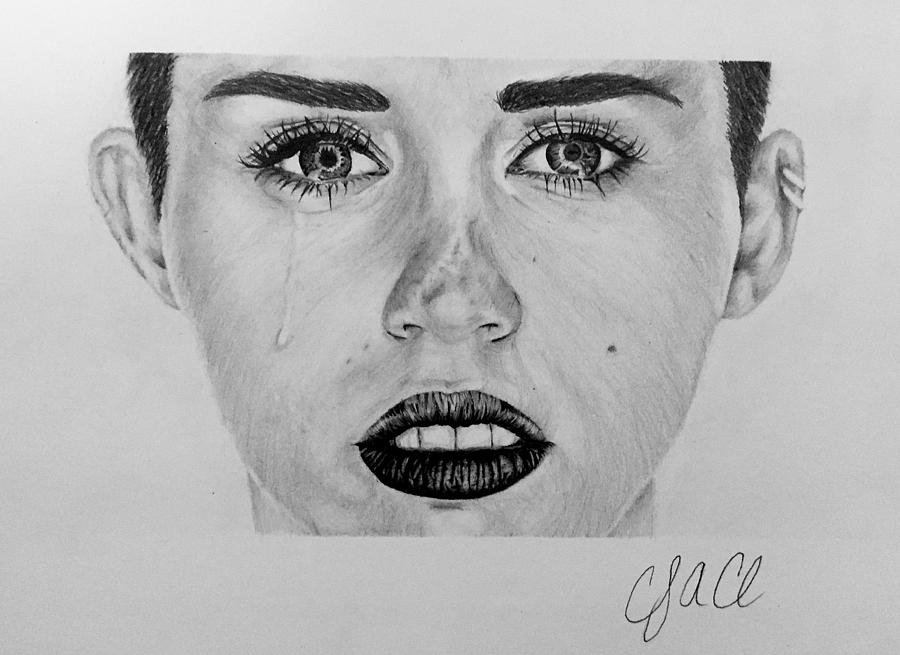 900x655 Miley Cyrus Drawing - Miley Cyrus Drawing