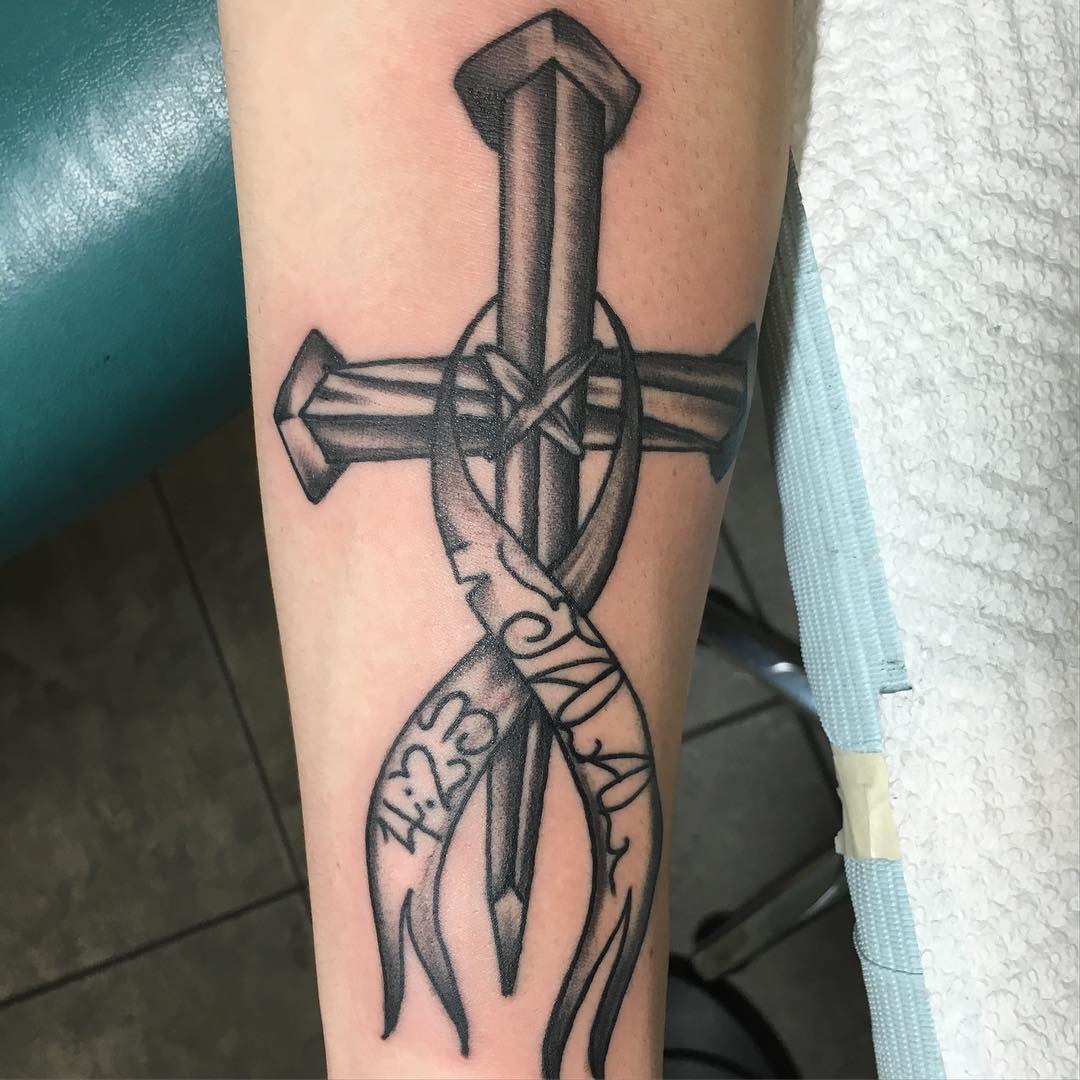 1080x1080 Unique Hottest Cross Tattoos Ideas - Nail Cross Drawing