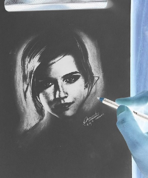 500x603 Upclose Of Emma - Negative Drawing