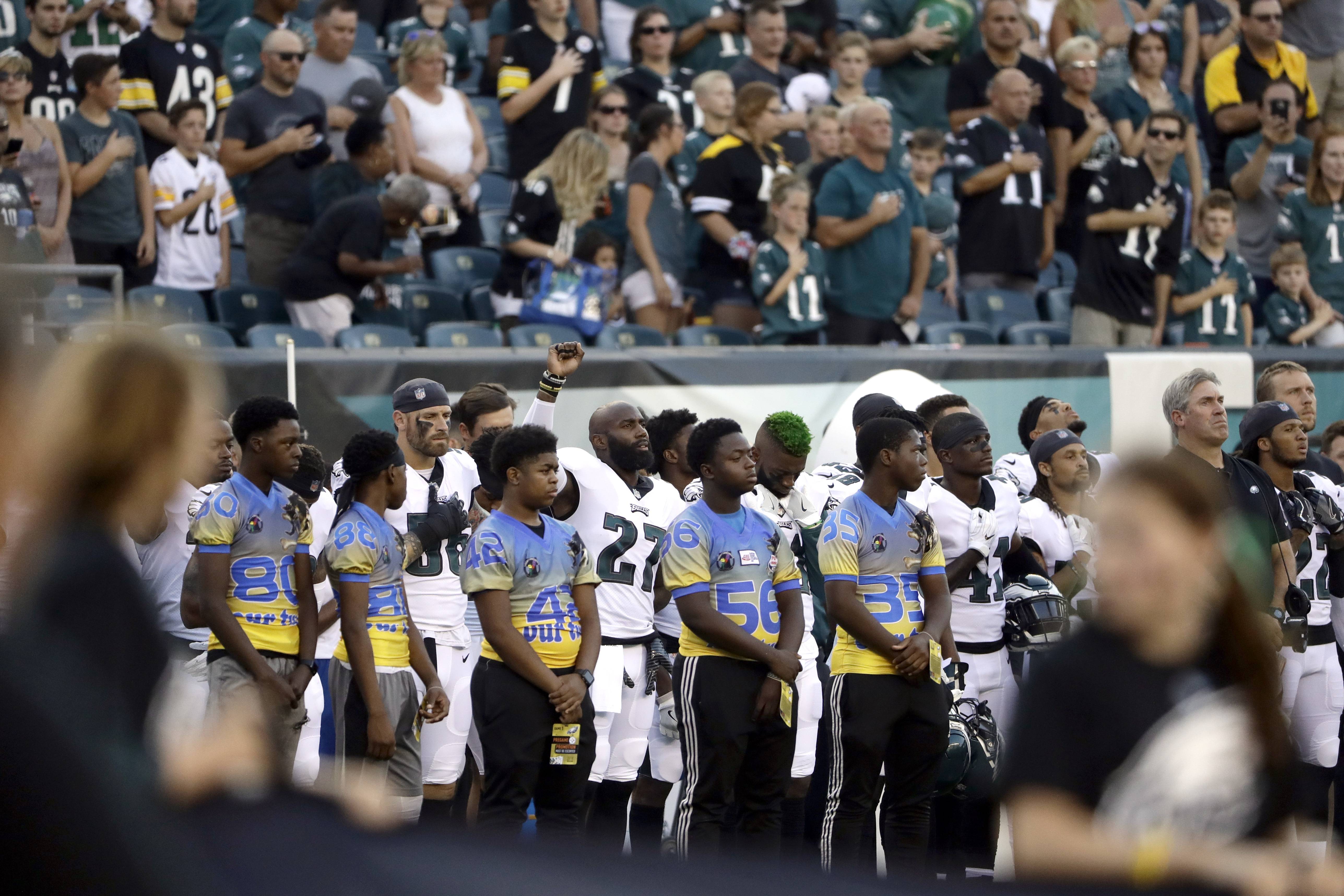 5149x3433 nfl players protest during anthem, drawing rebuke from trump - Nfl Football Player Drawing