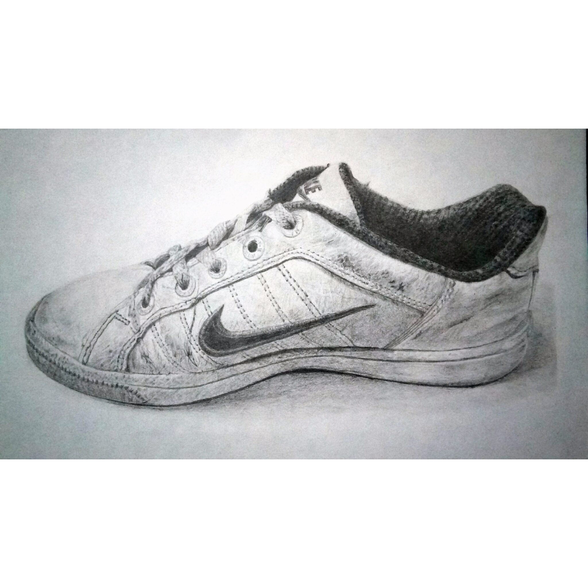 2048x2048 Realistic Drawing An Old Nike Shoe Steemit - Old Shoes Drawing