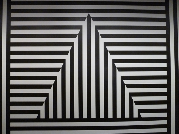 576x432 What Is Black And White And On The Wall Walkaboutny - Op Art Drawing