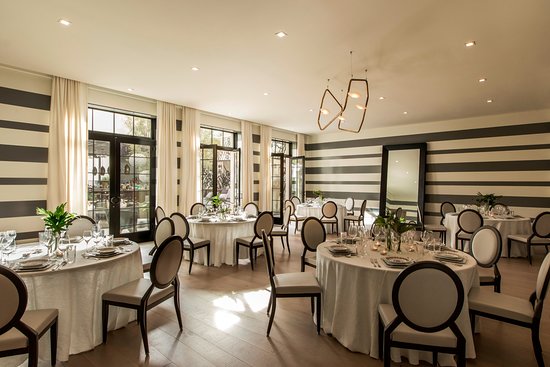 550x367 Drawing Room Meeting Space - Peer Drawing