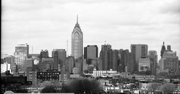 600x316 drawn skyline philly skyline - Philly Skyline Drawing