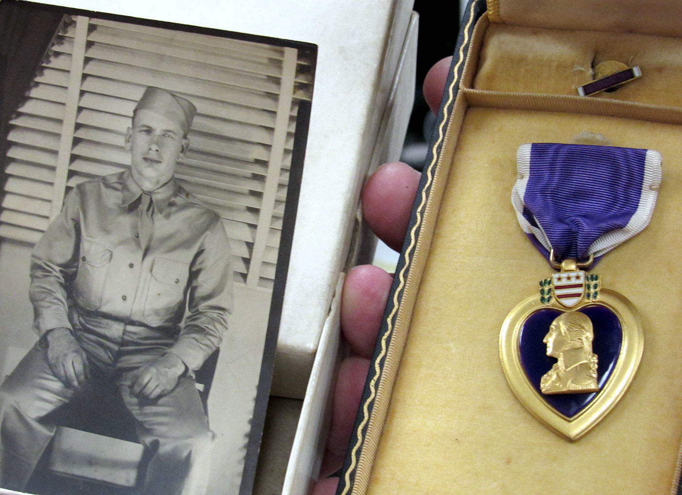 1400x1017 long lost purple heart on its way to family of wwii soldier - Purple Heart Medal Drawing