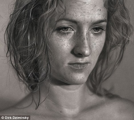 470x423 caught on canvas! the hyperrealistic drawings that look so good - Realistic Drawings Of People