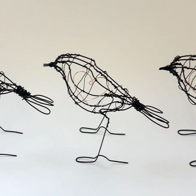 640x640 wire robin sculptures all done! - Robin Outline Drawing