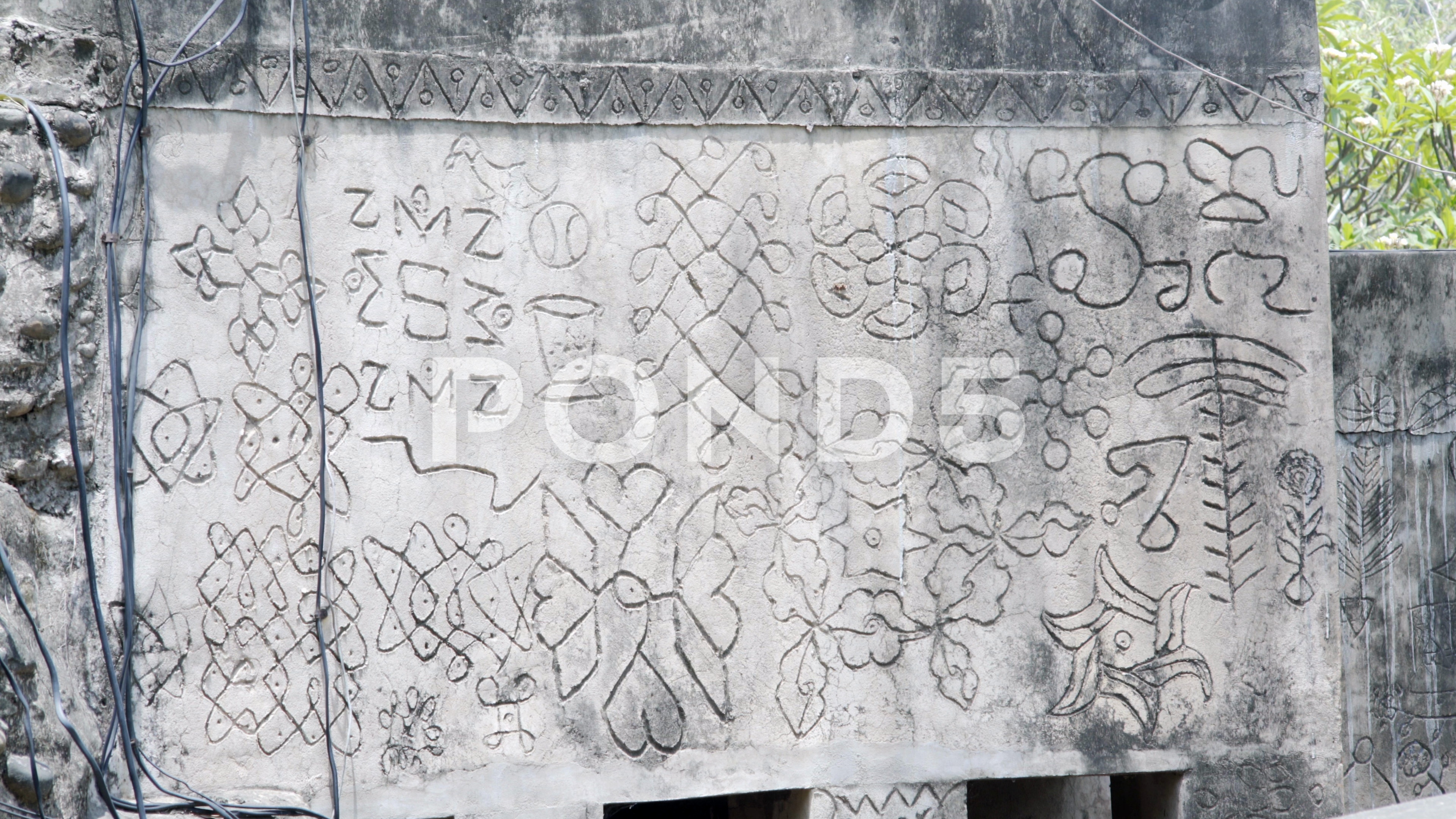 3840x2160 video wall drawing in cement, rock garden of chandigarh, india - Rock Wall Drawing