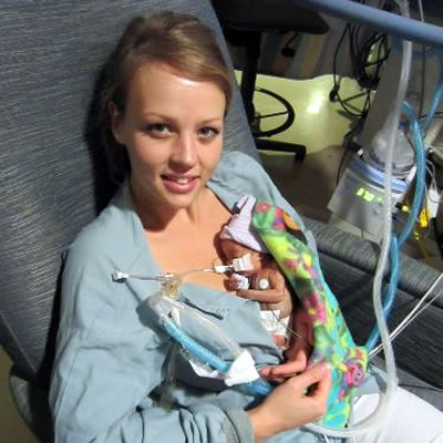 400x400 family stories ronald mcdonald house charities fargo - Ronald Mcdonald House Drawing