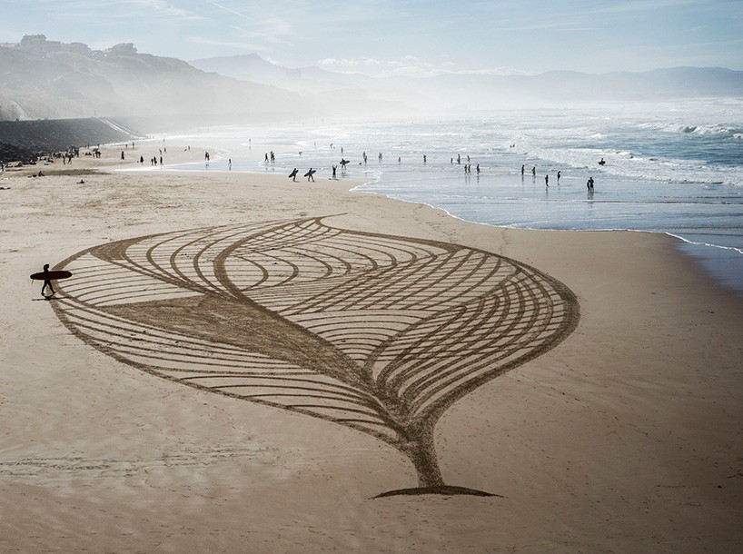 818x610 Ephemeral Sand Drawings Created - Sand Drawing