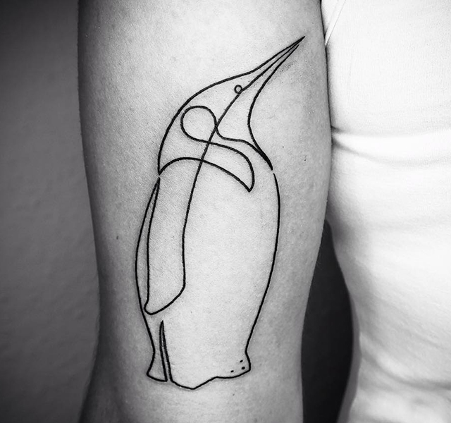 640x600 artist takes line art to next level - Simple Line Drawing Artists