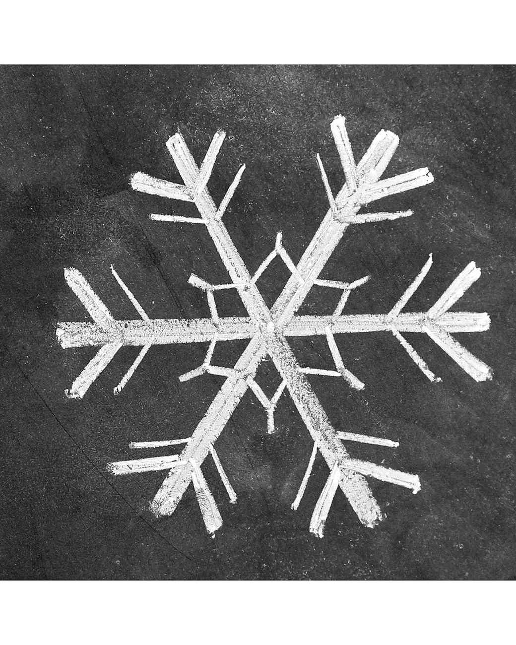 1040x1300 how to draw simple snowflake chalk art martha stewart - Simple Snowflake Drawing