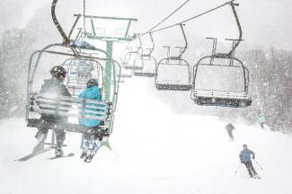 325x216 the mountain jay peak resort - Ski Lift Drawing