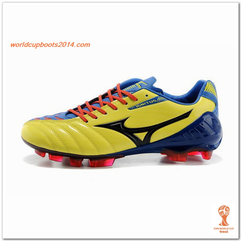 838x838 Personalize Soccer Cleats - Soccer Shoes Drawing