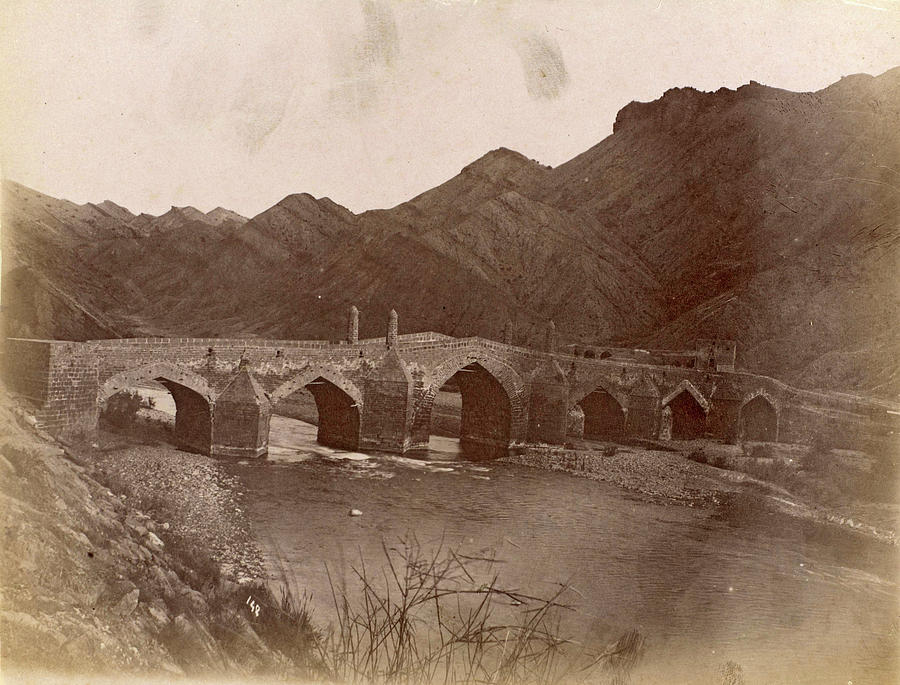 900x685 stone bridge over the river daliki at shiraz buchire drawing - Stone Bridge Drawing