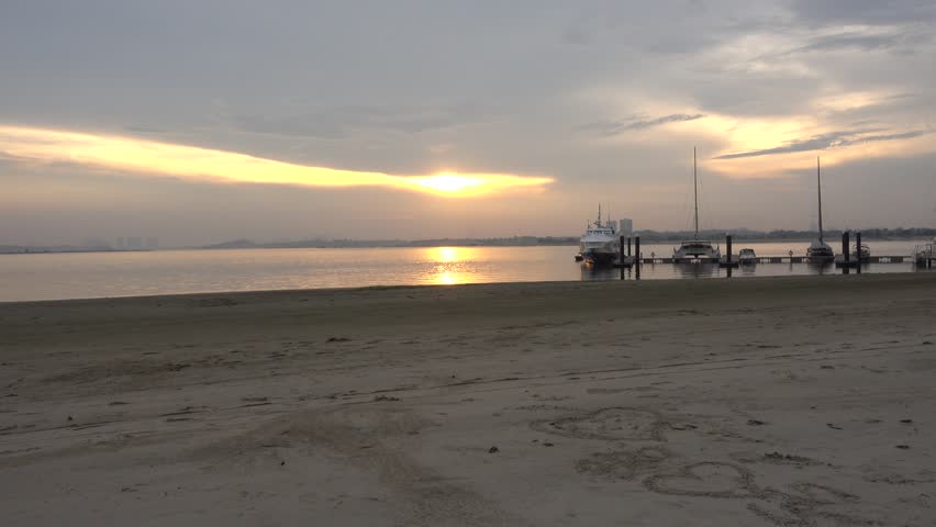 852x480 Slow Motion Of Sunset Reflection Stock Footage Video - Sunset Over Water Drawing