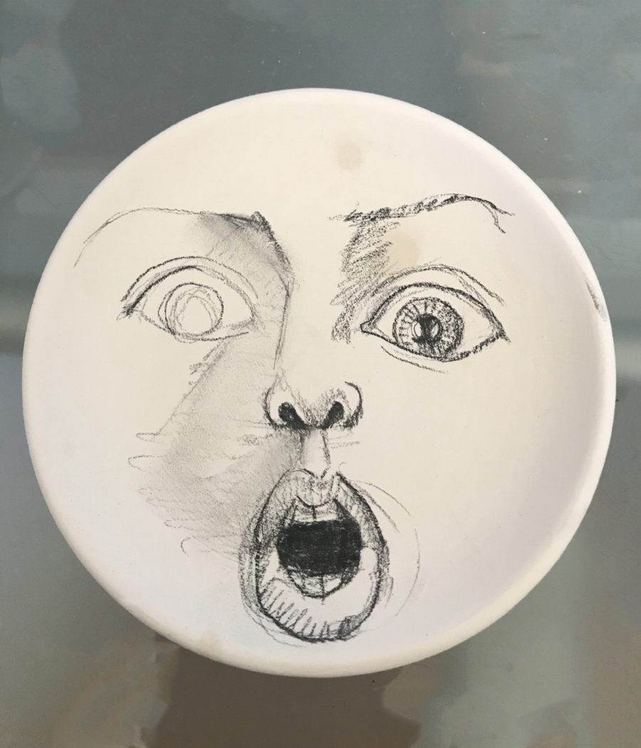 900x1050 drawing on pottery, teaching myself a new way to draw - Surprised Face Drawing