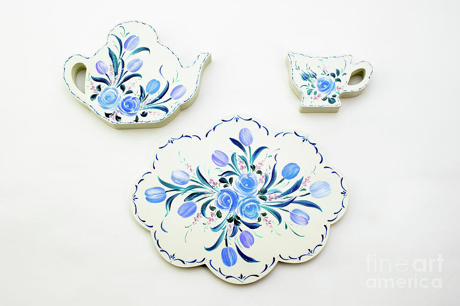 900x600 Tulip And Rose Drawing On Tea Set Ornament, Tole And Decorative - Tea Set Drawing