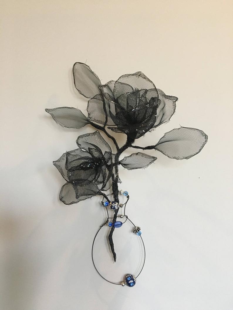 794x1059 two roses and vase wall decor free shipping wire and mesh etsy - Two Roses Drawing
