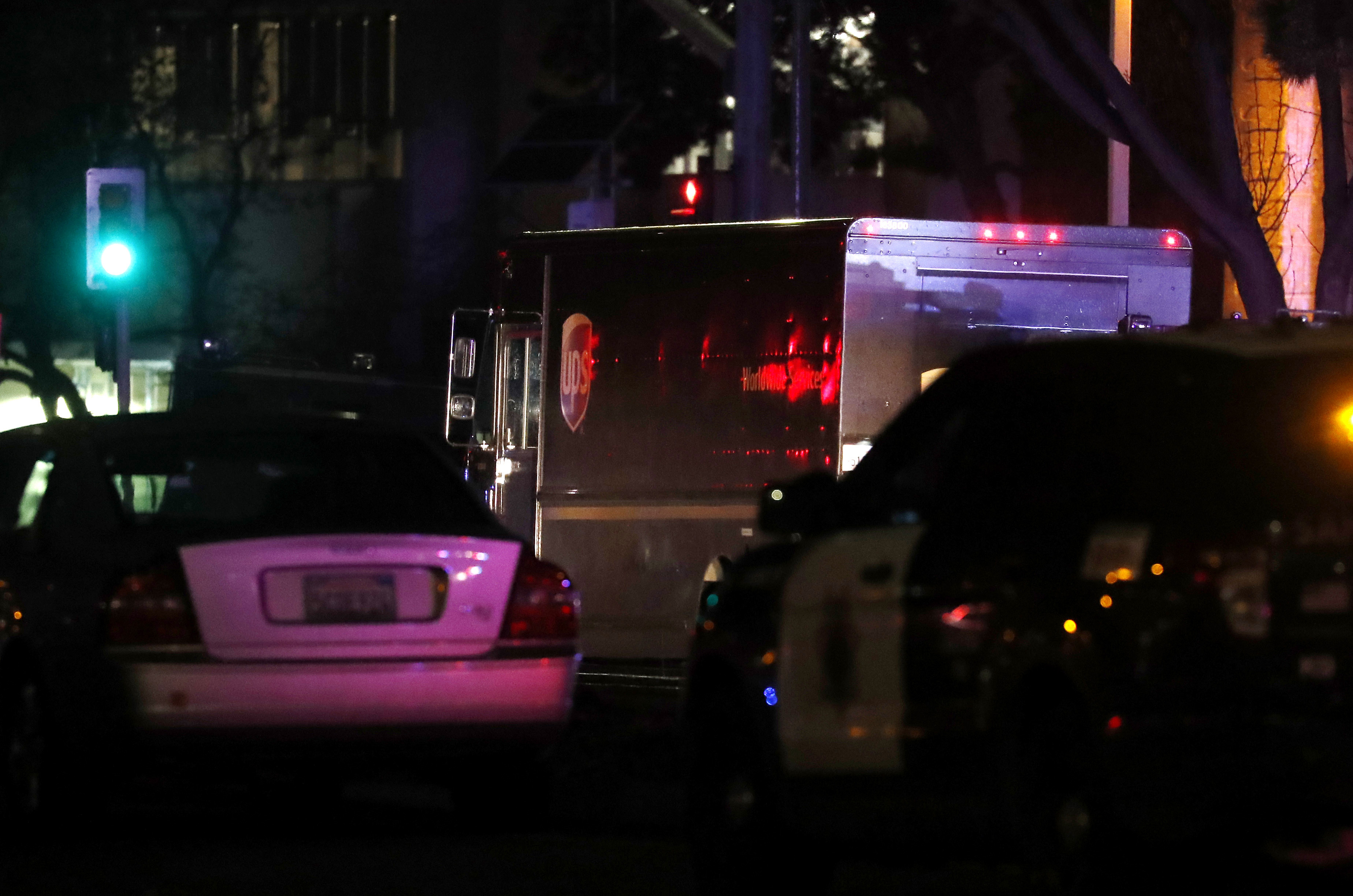 3695x2448 hero' south bay ups driver speaks out about deadly valentine's day - Ups Truck Drawing