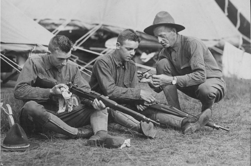 800x530 Military History - Us Soldier Drawing