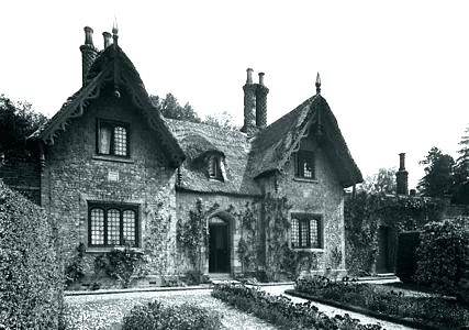 427x300 Victorian House Drawing Related Post Victorian House Modern Living - Victorian House Drawing