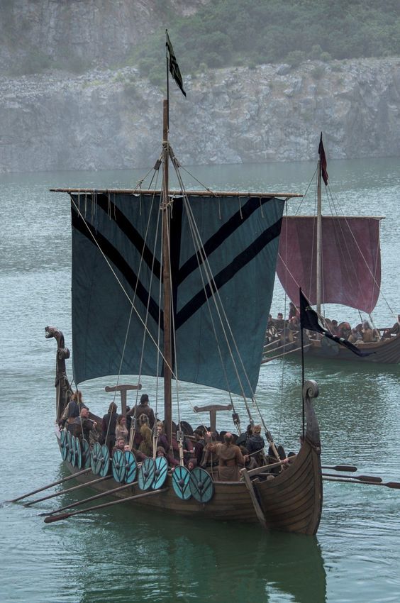 564x850 Viking Longboat Ships Were Used To Travel From One Raid To Another - Viking Longboat Drawing