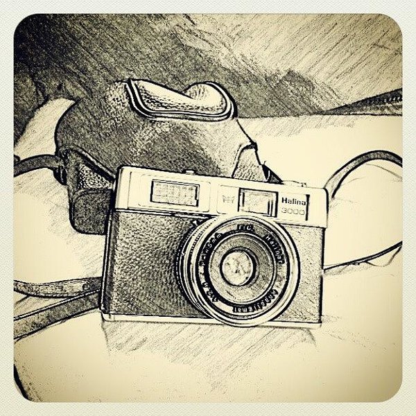 Vintage Camera Drawing at PaintingValley.com | Explore collection of ...