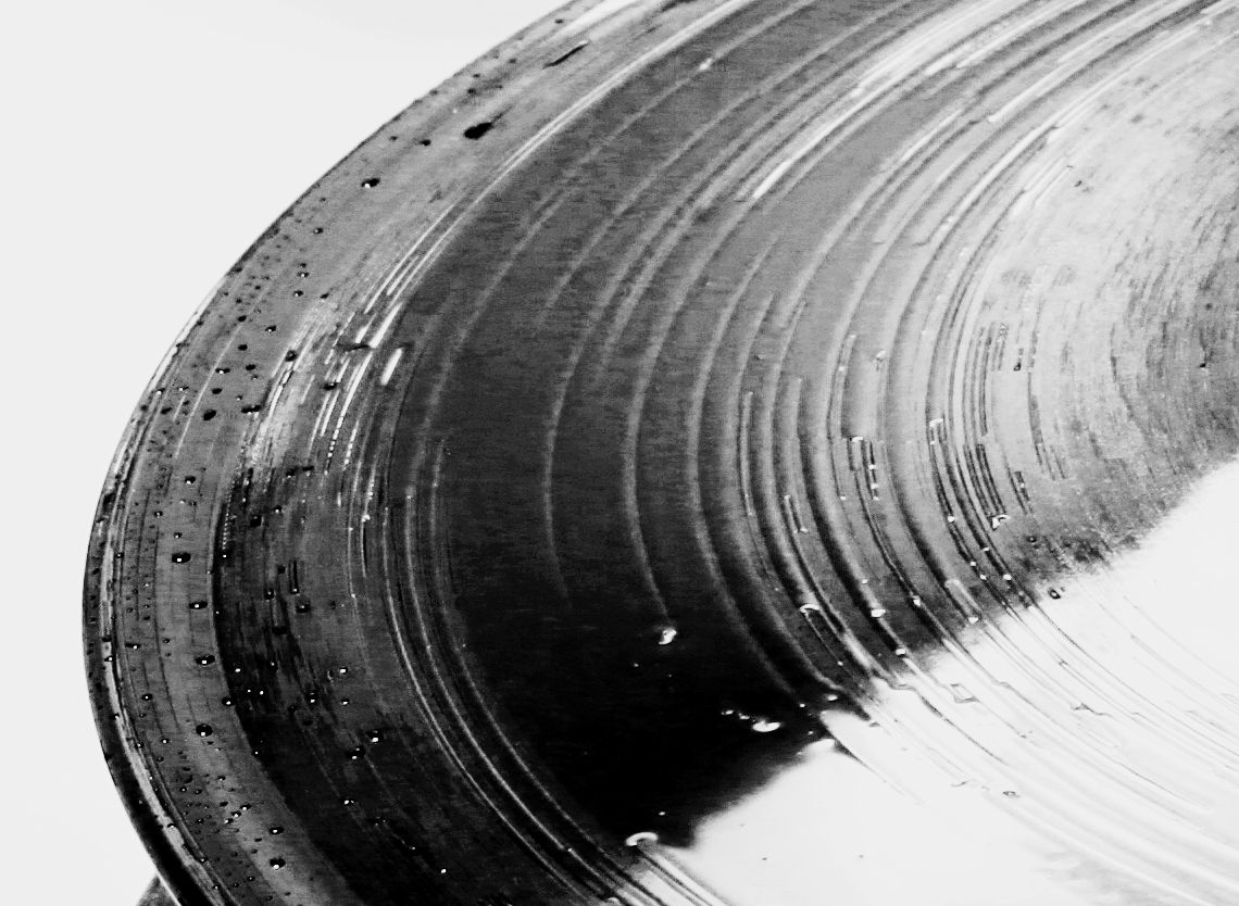 1140x834 how to clean vinyl records the ultimate guide music instruments - Vinyl Record Drawing