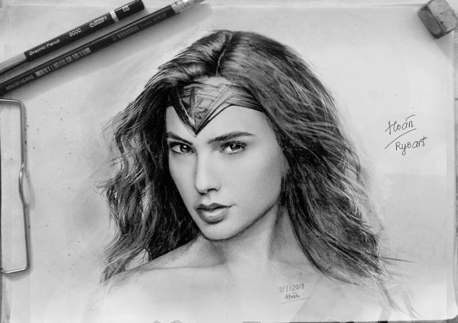 923x650 Artstation - Wonder Woman Drawing
