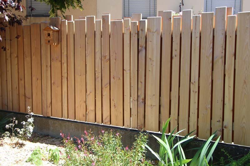 800x533 awesome tips backyard fence landscaping horizontal fence curb - Wood Fence Drawing