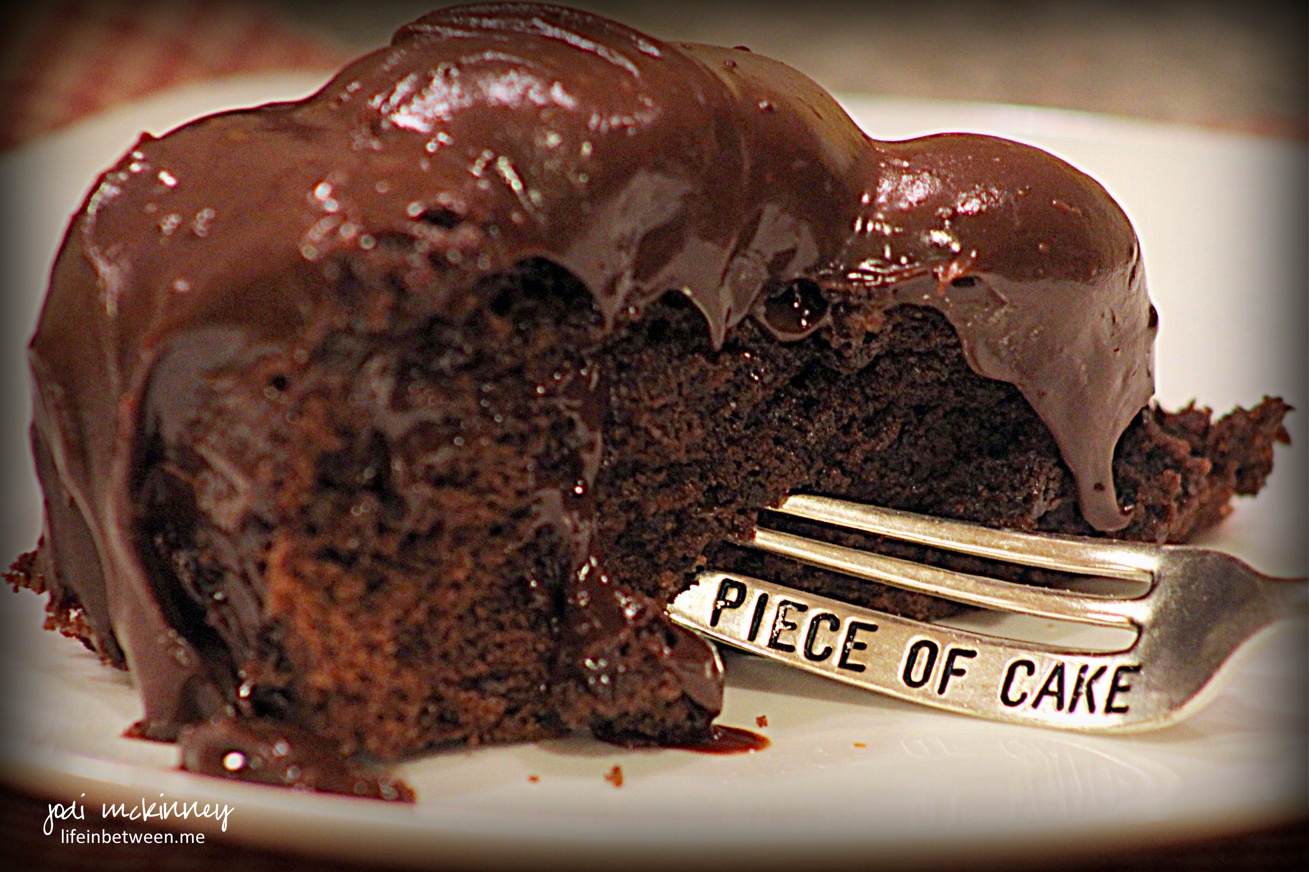 4309x2872 Creative Inspiration In Food, Watercolor, Photography, Writing And - Chocolate Cake Watercolor