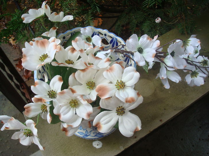 728x546 How To Celebrate Easter Painting Dogwood In Watercolor - Dogwood Watercolor