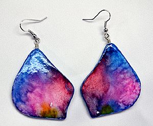 300x248 Making Watercolor Paper Earrings Simple And Beautiful! Jewelry - Homemade Watercolor Paper