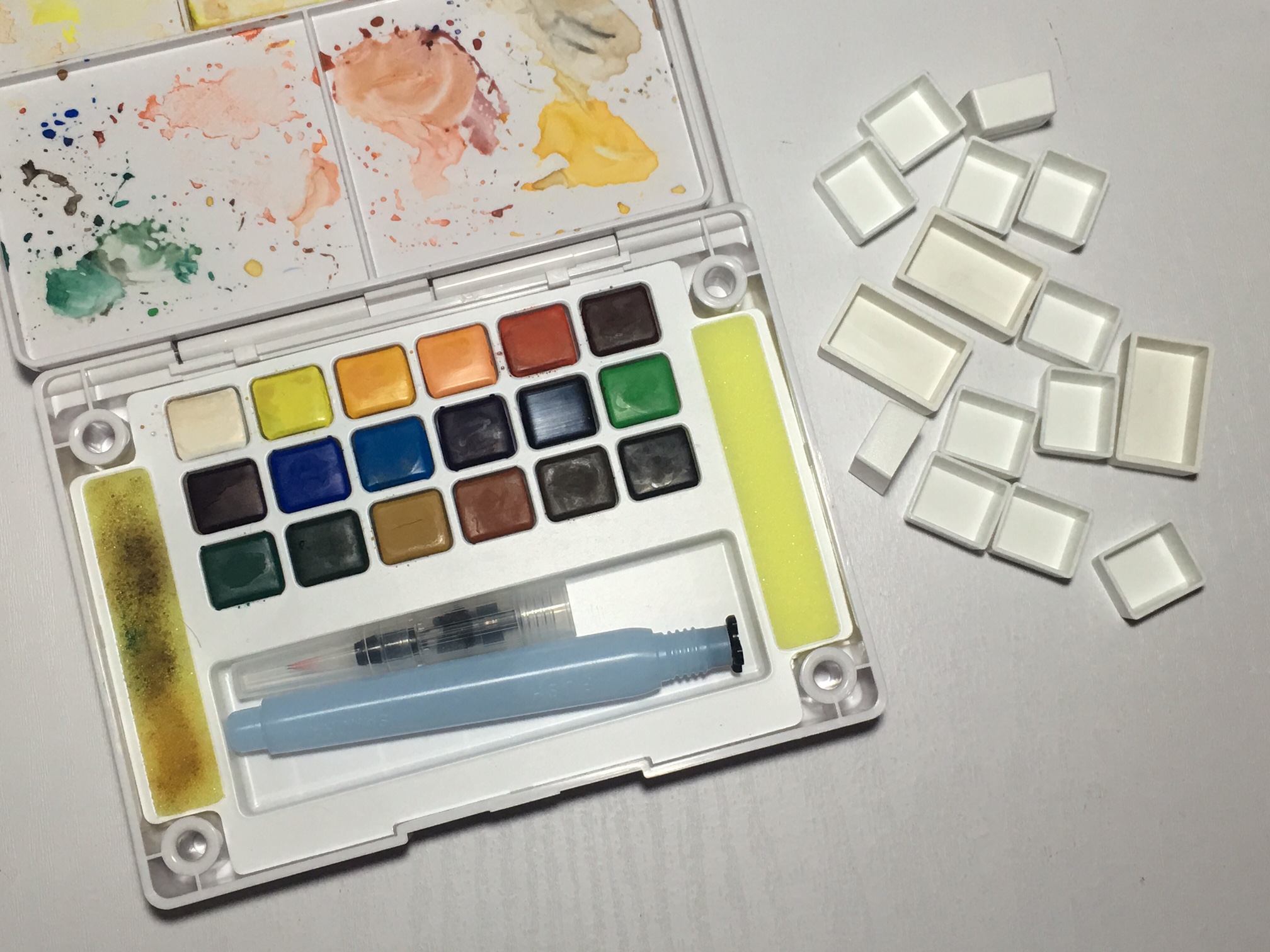 2016x1512 How To Make A Custom Portable Watercolor Paint Palette - Koi Watercolor Travel Set