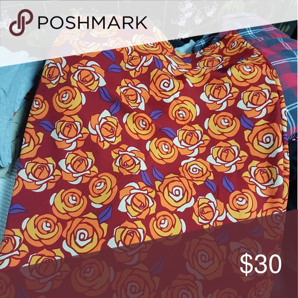 580x580 Xl Lularoe Cassie Disney Watercolor Roses New Wothout Tags Never - Lularoe Watercolor