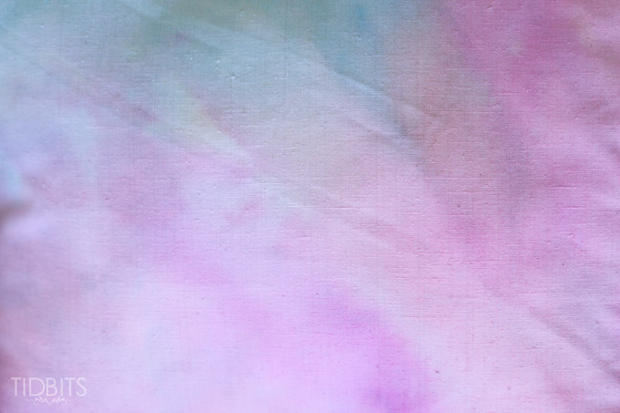 680x453 How To Watercolor Paint On Fabric Tutorial - Ombre Watercolor Background