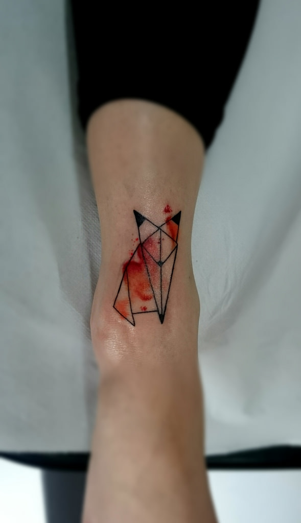 589x1024 Whitepawaktion - Origami Watercolor Tattoo