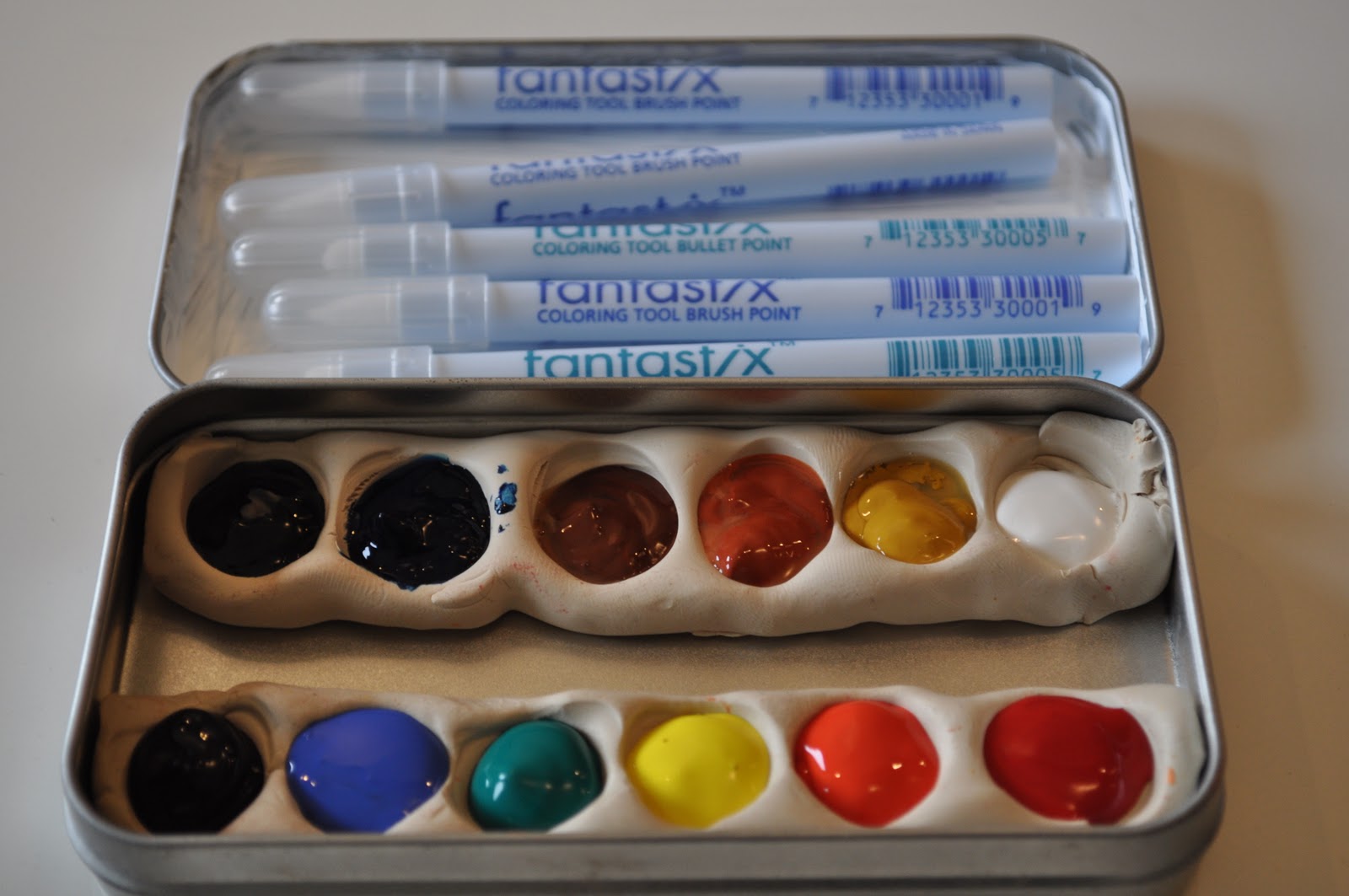 1600x1063 One Golden Apple Watercolors To Go - Travel Watercolor Set