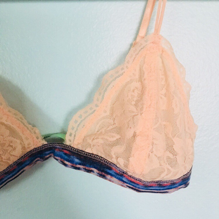 750x750 Honeydew Peach Lace Bralette With Watercolor Band - Watercolor Band