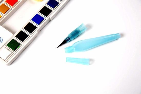 550x367 Rebatekey - Watercolor Brush Holder