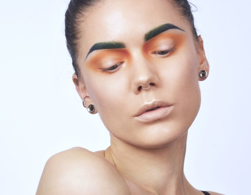 800x622 How To Rock The Watercolor Eyeshadow Trend This Season Fashion - Watercolor Eye Makeup