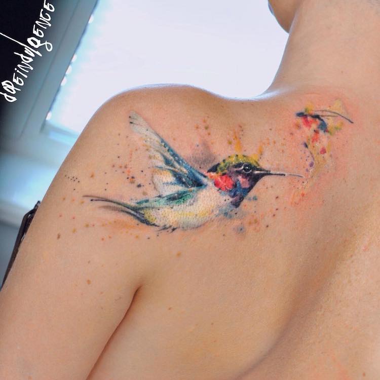 750x750 Watercolor Hummingbird Tattoo On Back Shoulder - Watercolor Hummingbird Tattoo