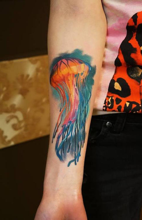 484x750 Realistic Watercolor Jellyfish Tattoo On Forearm Search Unique - Watercolor Jellyfish Tattoo