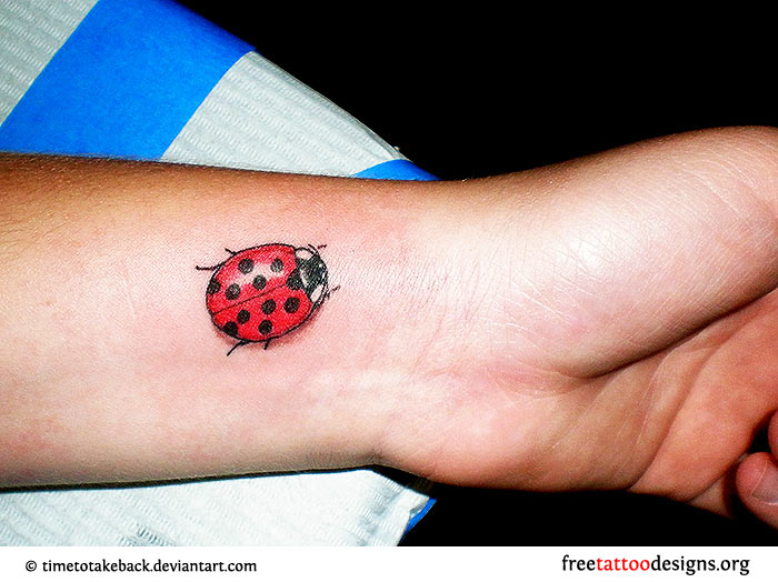 700x524 Cute Tattoos And Ideas 100 Designs - Watercolor Ladybug Tattoo